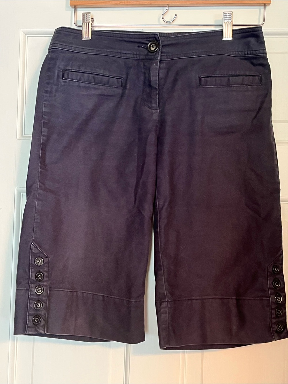 Cabi 954 Dark Navy Button-Detail Bermuda Shorts sz2